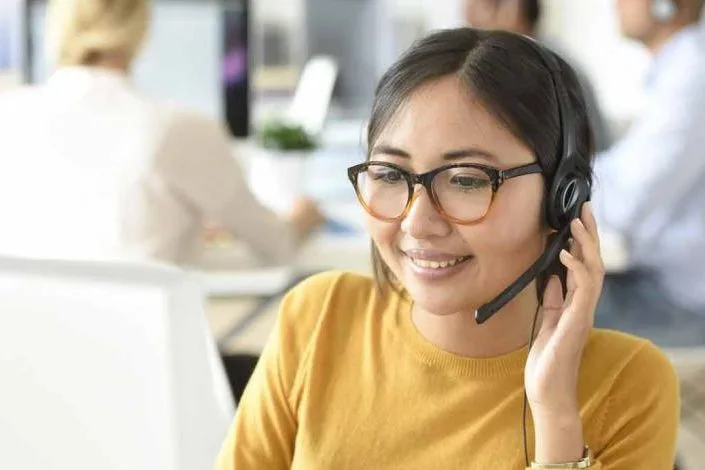 woman in customer service center